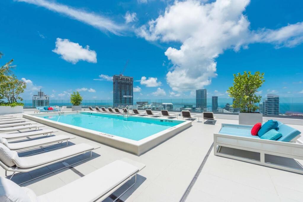 Luxurious Condo In Heart Of Brickell Miami Exteriör bild