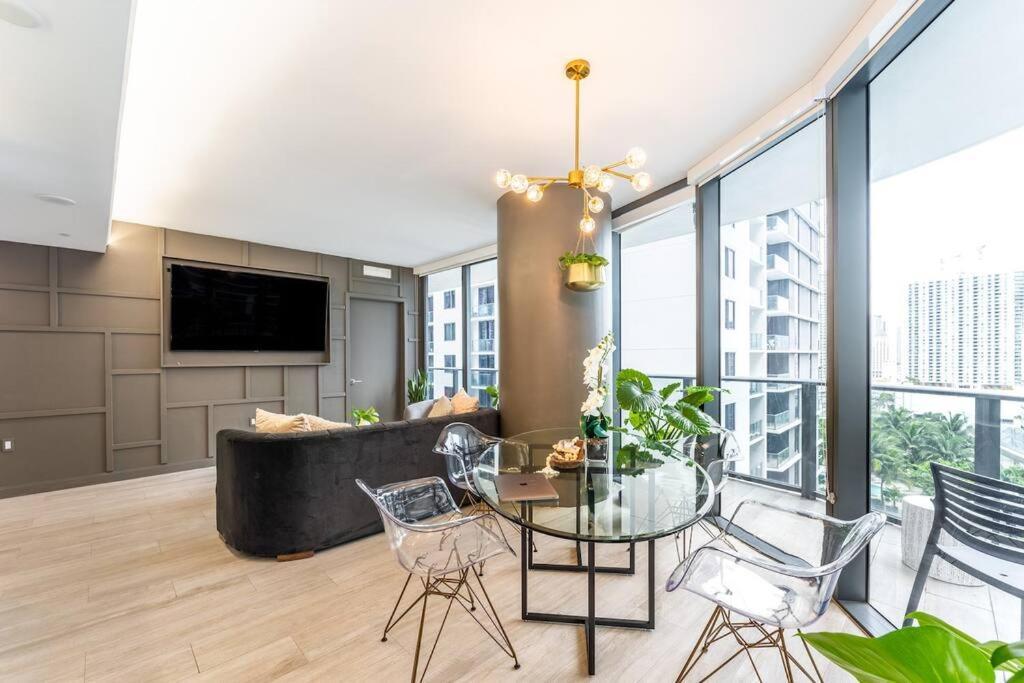 Luxurious Condo In Heart Of Brickell Miami Exteriör bild